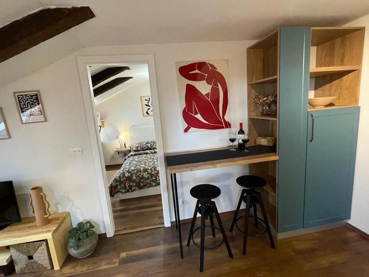 Condo In Town Centre リエカ エクステリア 写真